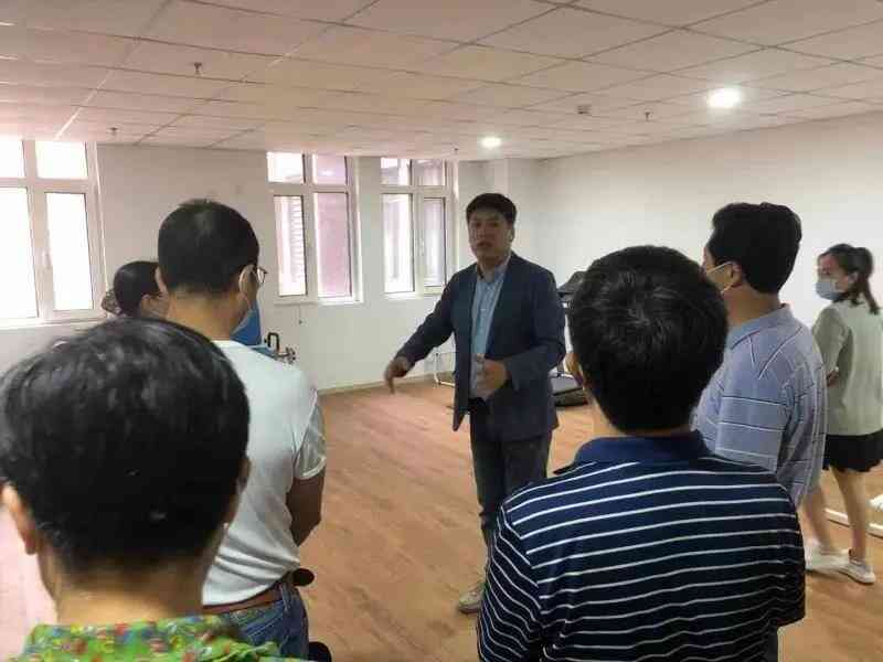 西青区政协向导前来西青0033990威尼斯智慧为老效劳中心调研指导工